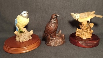 Trzy Kolekcjonerskie figurki ptaków 