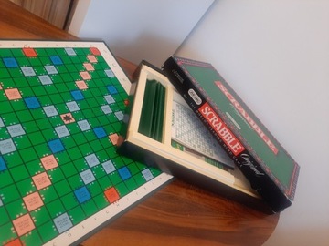 Scrabble angielskie z 1988 roku unikat PRL