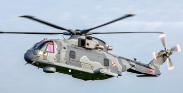 Augusta Westland  AW 101 pins i naszywka