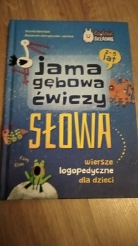 Jama gębowa ćwiczy słowa