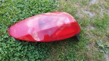 Peugeot 206 lampa tył lewy 