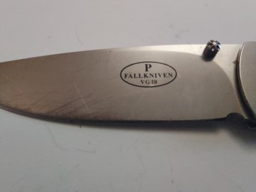 Nóż Fallkniven P