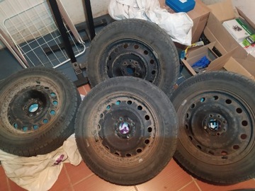 Koła zimowe 4 szt. Barum 185/65 r. 15 