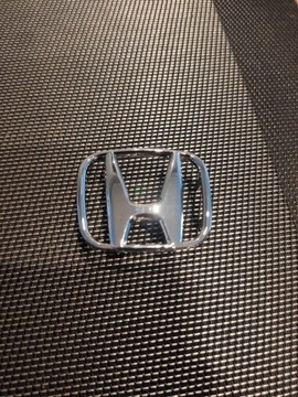 Emblemat na kierownice Honda civic VIII sedan/Ufo