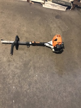 System CombiStihl Km 130R.