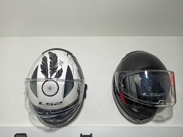 Uchwyt ścienny na kask motocyklowy