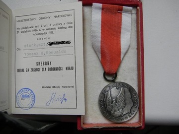 Srebrny medal za zasługi dla obronności kraju