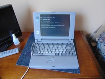 stary  laptop Toshiba 100CS/528