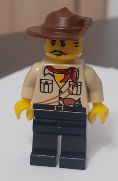 Lego Adventurers Johnny Thunder - adv051