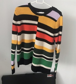Asymetryczny, nowy sweter r.M