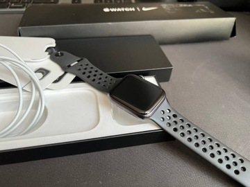 Zegarek Apple Watch SE 44 NIKE Black