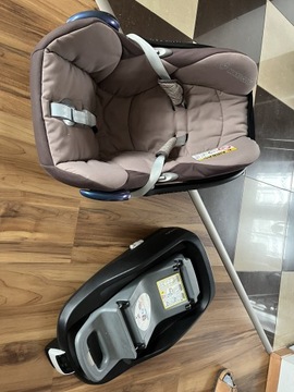 Fotelik MaxiCosi Pebble oraz baza isofix Familyfix