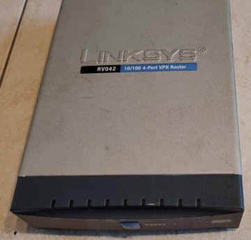 Linksys RV042