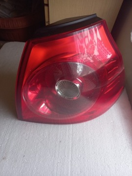 Lampy tył VW GOLF V 