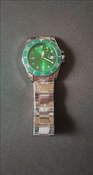 Srebrny klasyczny męski zegarek z zieloną tarczą