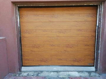 Brama garażowa Hormann Renomatic 42mm Złoty Dąb