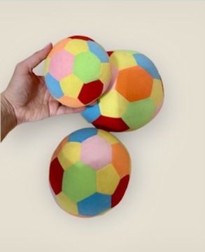 Zestaw 3 kolorowe piłki zabawka pluszowe dzwonek
