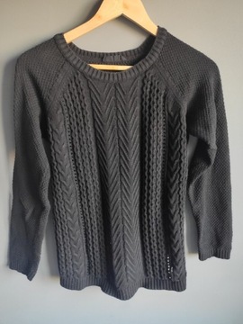 Czarny sweter Stradivarius, rozmiar M