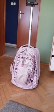 Torba podróżna, plecak firmy JanSport.