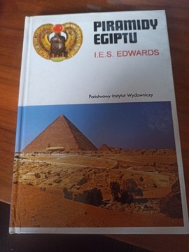 PIRAMIDY EGIPTU I.E.S. EDWARDS
