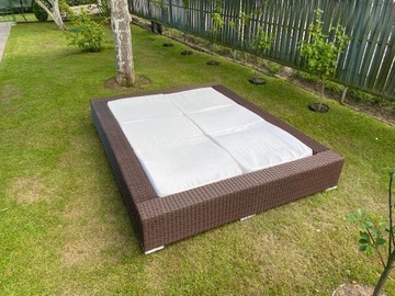 Poliratanowe łóżko ogrodowe