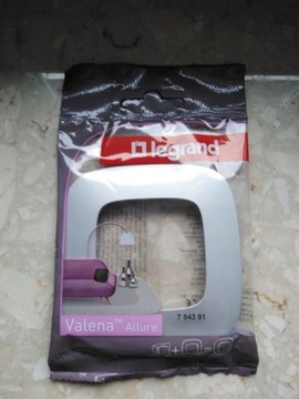 Ramka LEGRAND VALENA ALLURE aluminium 754391