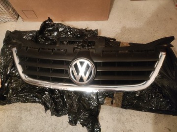 Volkswagen VW 1T Touran grill atrapa logo