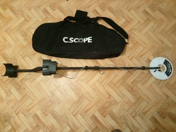 Wykrywacz metalu C.SCOPE CS880. Ręczny, przenośny.