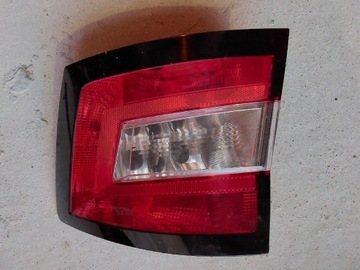 Lampa tylna prawa Fabia III kombi 6V9945096