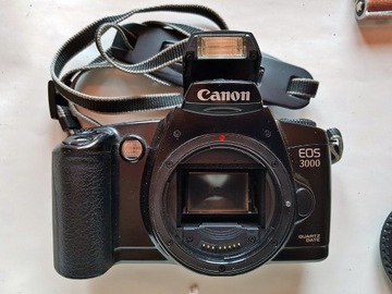 3. Canon Data  EOS 3000