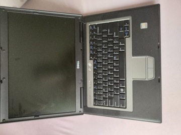 Laptop Dell Latitude D531 15,4 " 1GB / 80 GB sreb