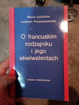 O francuskim rodzajniku i jego ekwiwalentach