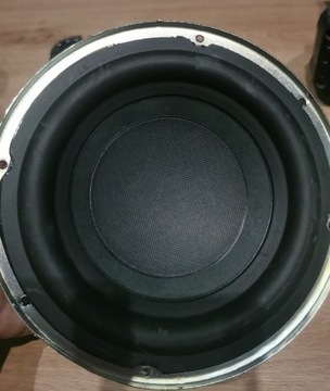 Głośnik subwoofer sony zawieszenie membrana 100w