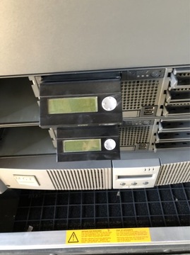 Serwer Fujitsu RX300 S3 szafa sterownicza knurr 24