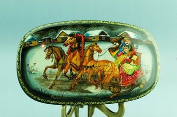 Ręcznie malowane puzderko laka Rosja