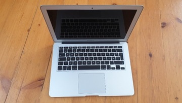 MacBook Air 13 , 2015 , i5 , 4GB , A1466 OPIS 