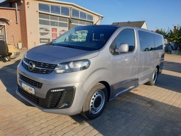 Wynajem busa 9-osobowy Opel Vivaro 2021r nowy