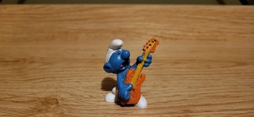 Schleich smerf z gitarą figurka model wycofany