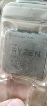 Procesor AMD Ryzen 7 3700x 8/16 x 4.4ghz 65W AM4