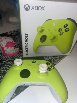 Xbox series x controller green