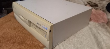 Stary komputer HP Vectra VEi8 Intel Pentium II