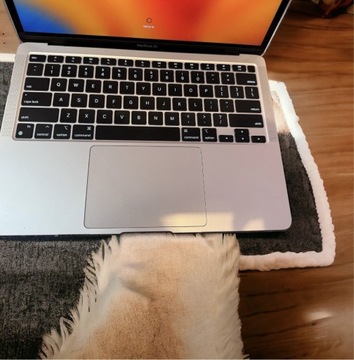 Laptop APPLE Macbook air M1, 13.3” m1 8gbram 256gbdysk macOS srebnyUS