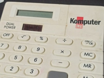 Kalkulator z lat 90  komputer świat 