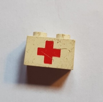Lego Biały Nadruk Czerwony Krzyż 3004prc 1x2