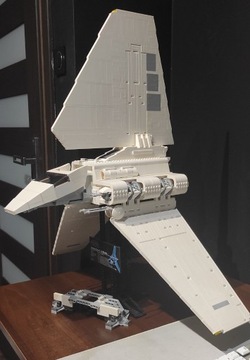 LEGO Star Wars 10212 UCS Imperial Shuttle