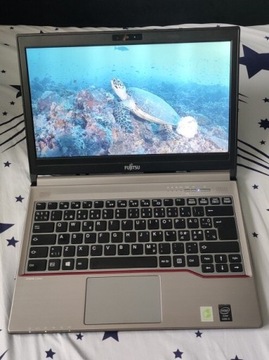 Laptop Fujitsu Lifebook E7340 SSHD Intel i5 