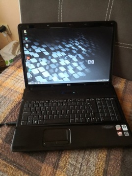 17cali Hp 6830s Intel 4Gb 200 HDD