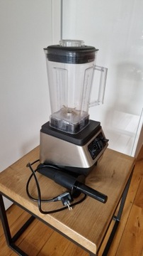 Blender kielichowy Sencor, moc 2000 W, poj. 2l