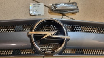 Kartka Grill chłodnicy z emblematem OPEL 93175241