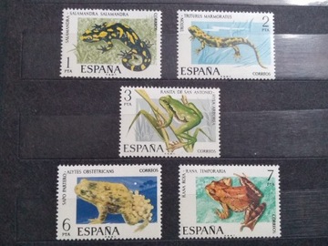 Znaczek Hiszpania 1975 fauna jaszczurki żaby 